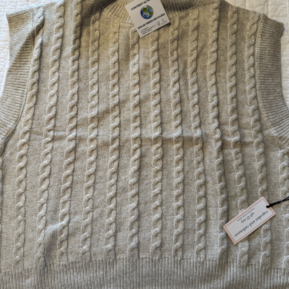 Cupcakes & Cashmere Cream Crew Neck Sweater with Intricate Cable Knit Design